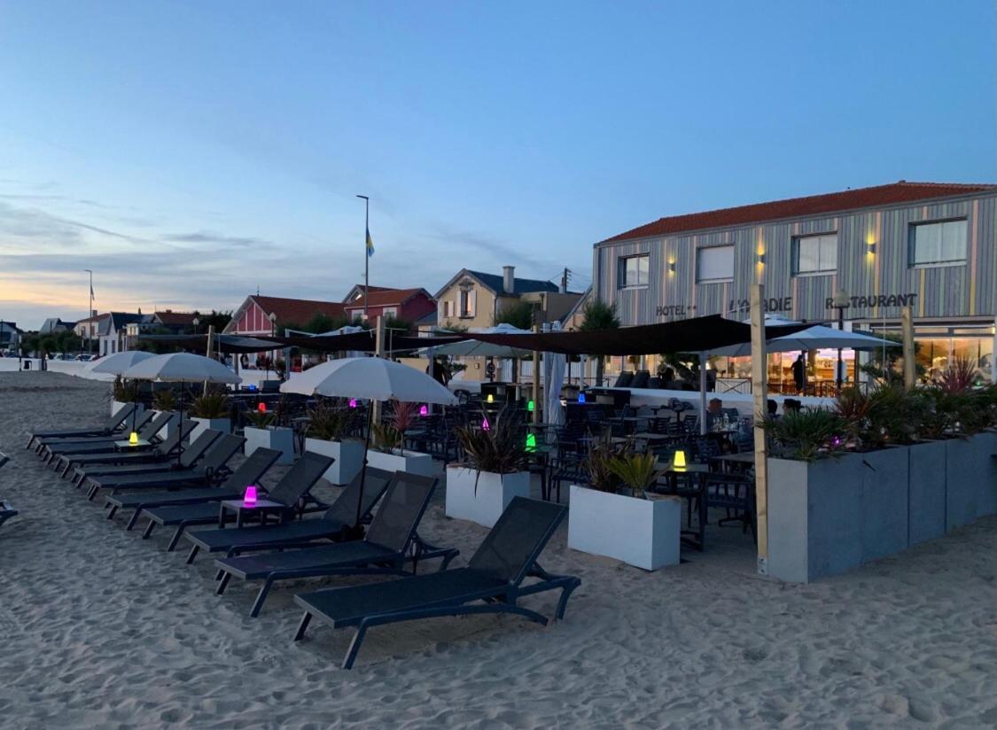 L'Acadie Brasserie Plage Châtelaillon-Plage Exterior foto