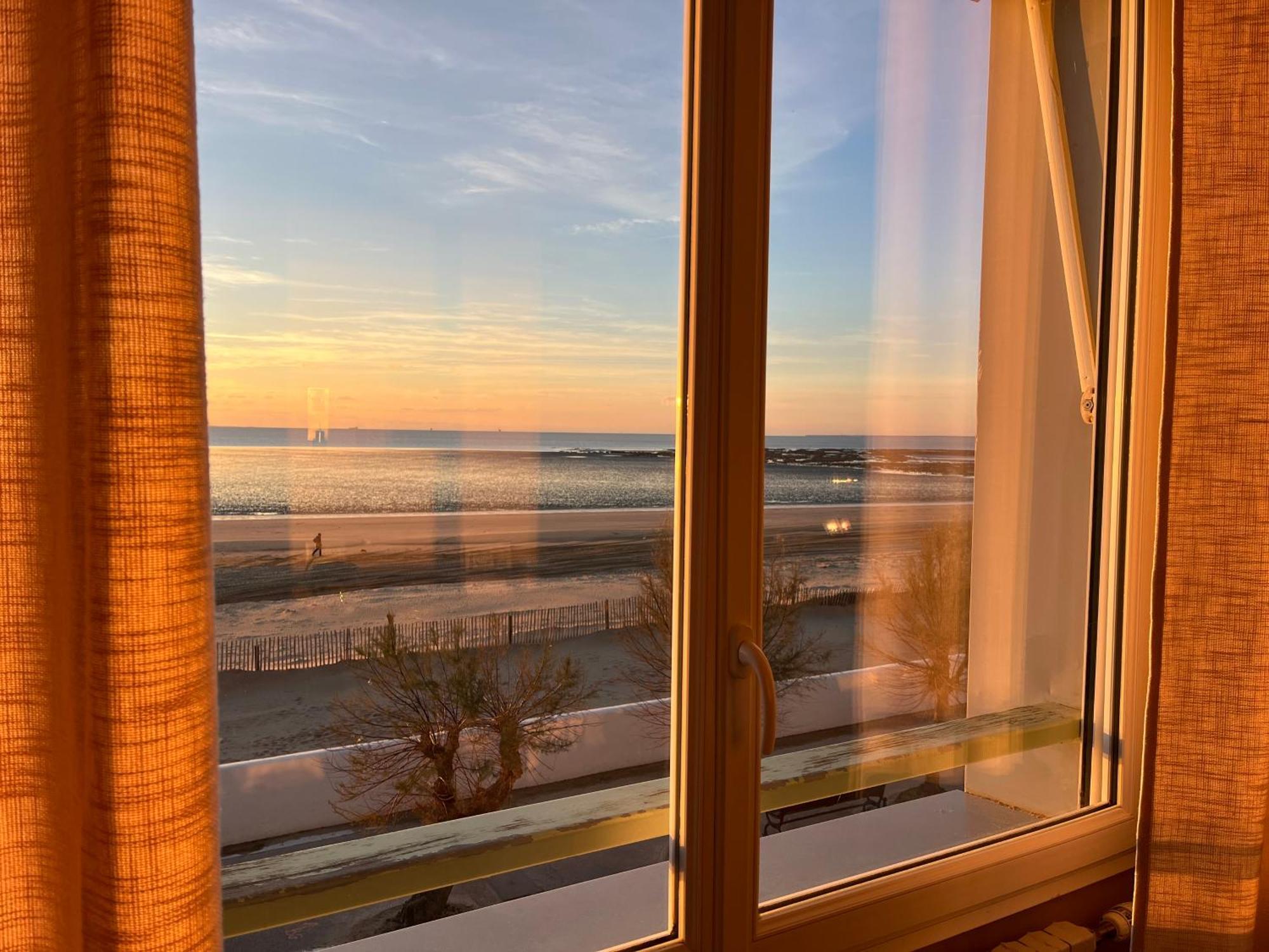 L'Acadie Brasserie Plage Châtelaillon-Plage Exterior foto